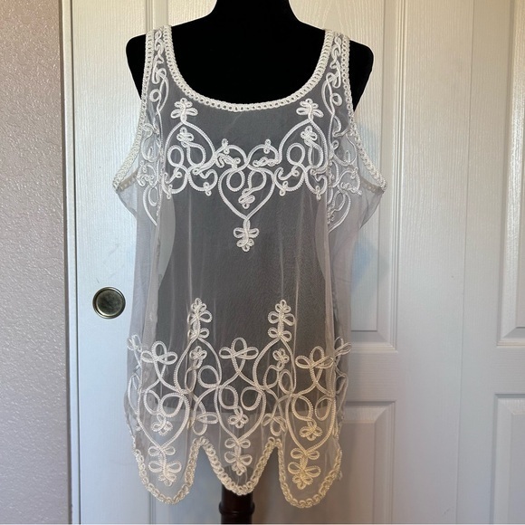 Torrid Winter White Sheer Lace with Embroidery Sleeveless Tank Blouse Size Large - Picture 1 of 5